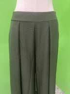 Pantalón amplio