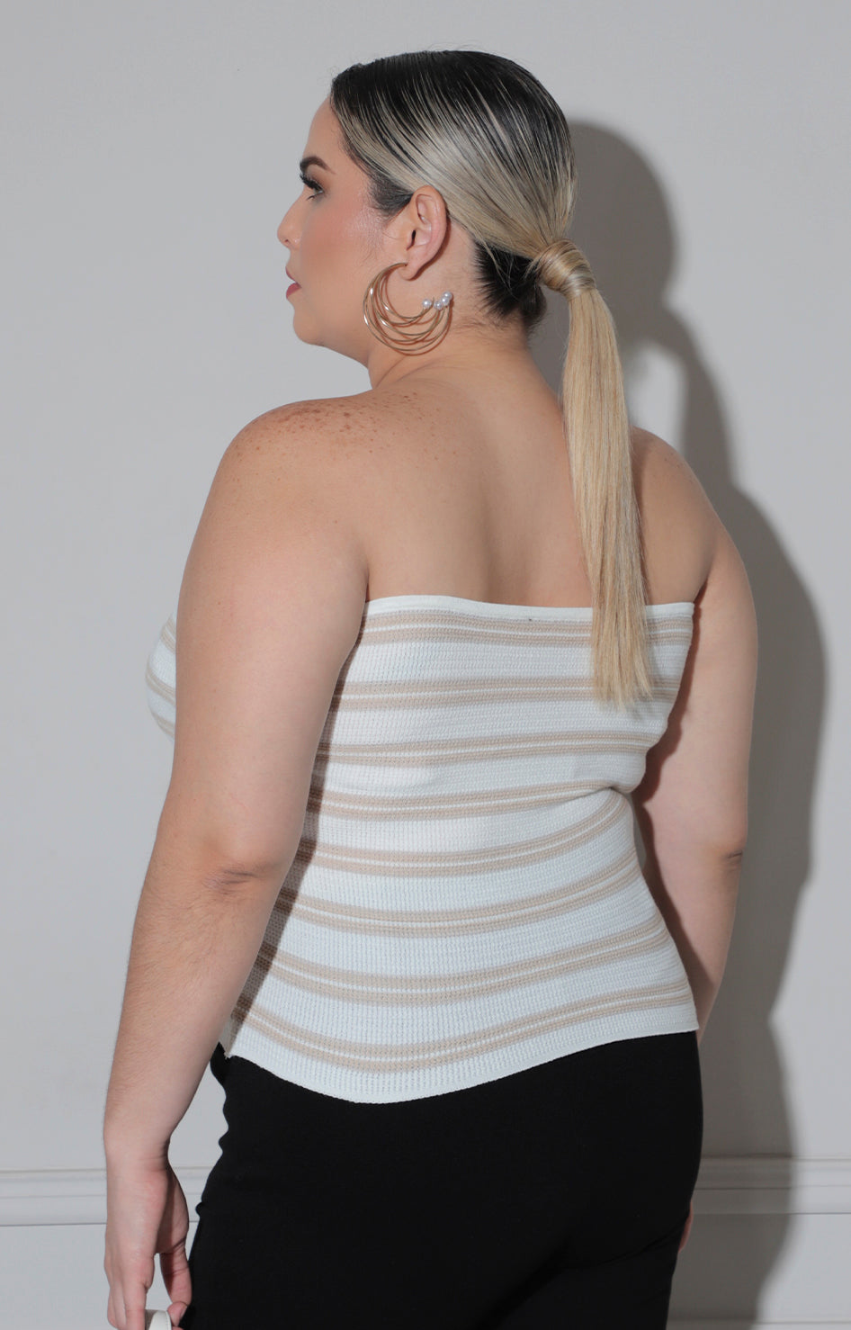 Blusa straple beige - BLUSA CURVY Boutiquemirel 