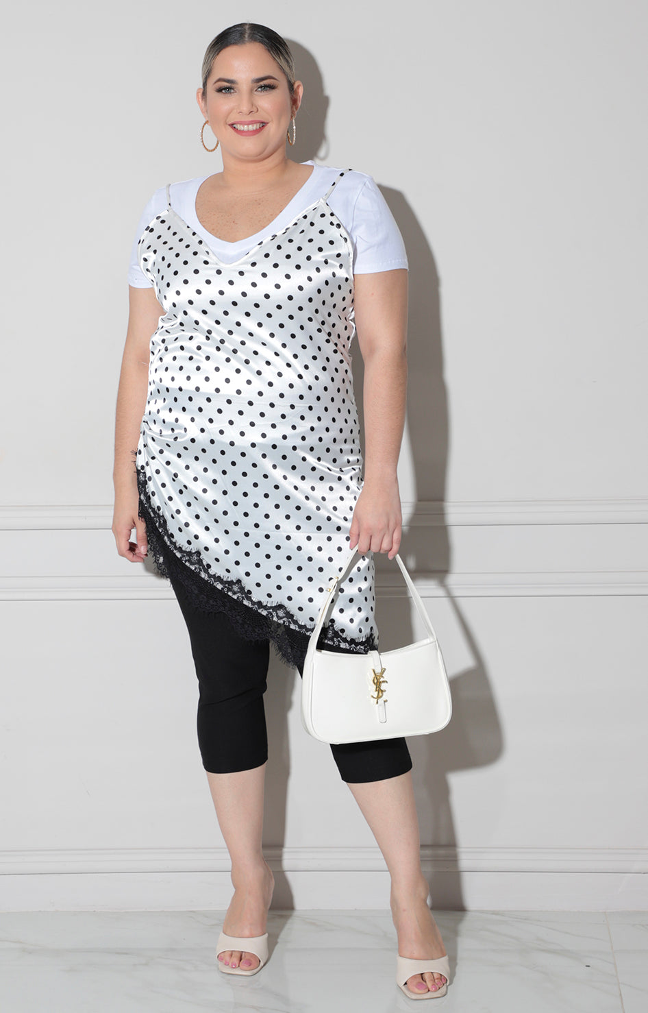 Blusa blanca con negro  polka-donts - BLUSA XL Boutiquemirel 