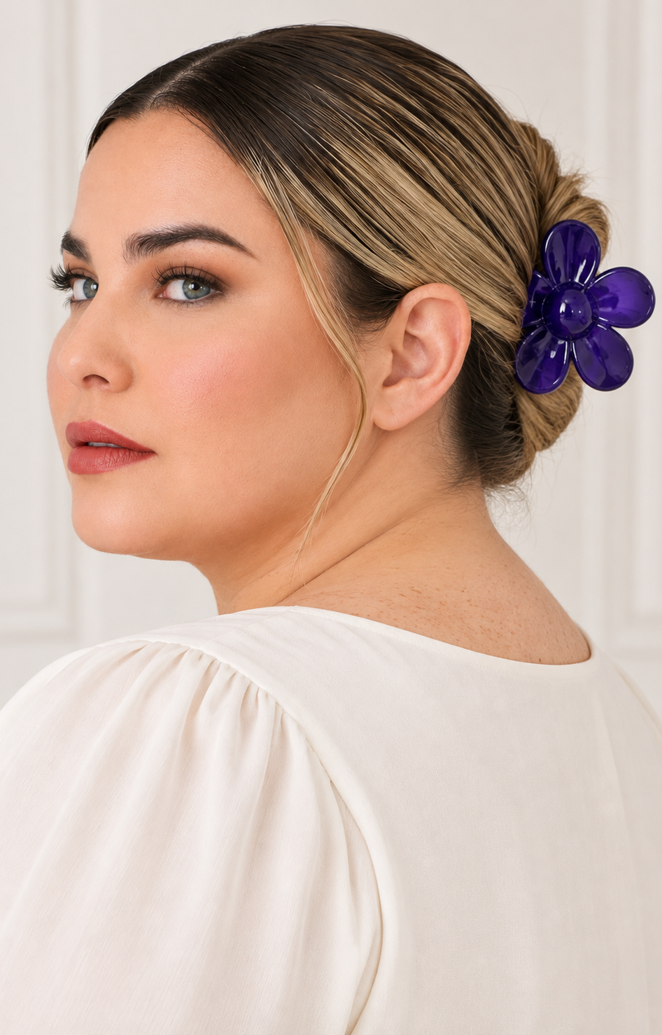 Pinza para cabello Boutiquemirel con flor morada, accesorio de cabello decorativo y elegante para peinados.