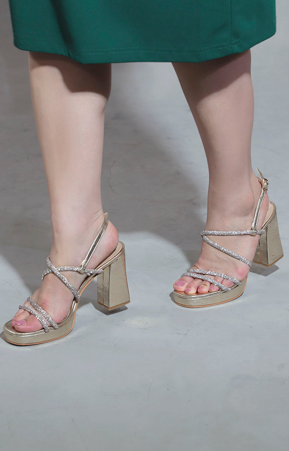 Zapatilla dorada - ZAPATILLA Boutiquemirel 