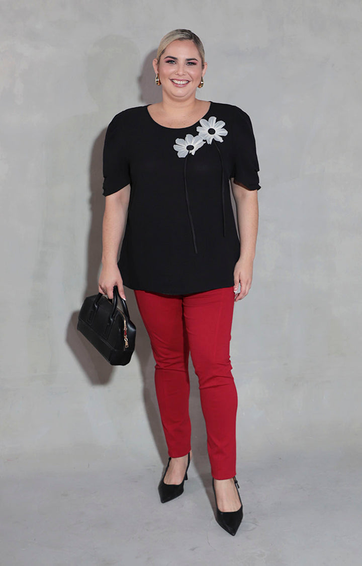 Blusa negra con flores - BLUSA XL Boutiquemirel 