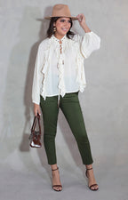 Blusa beige con olanes - BLUSA Boutiquemirel 