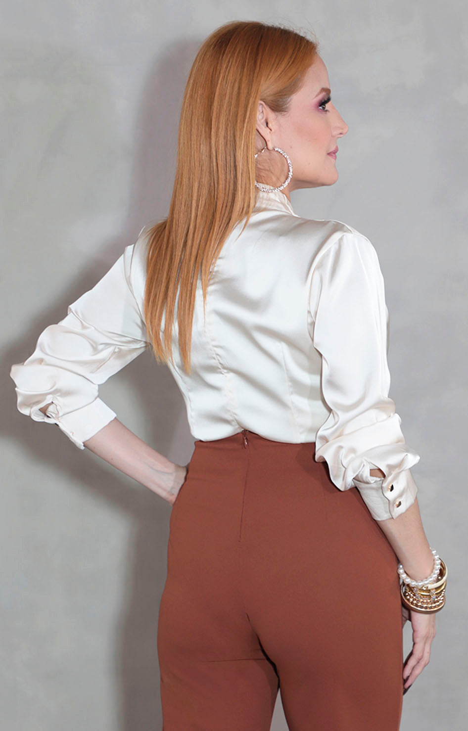 Blusa satinada beige - BLUSA Boutiquemirel 
