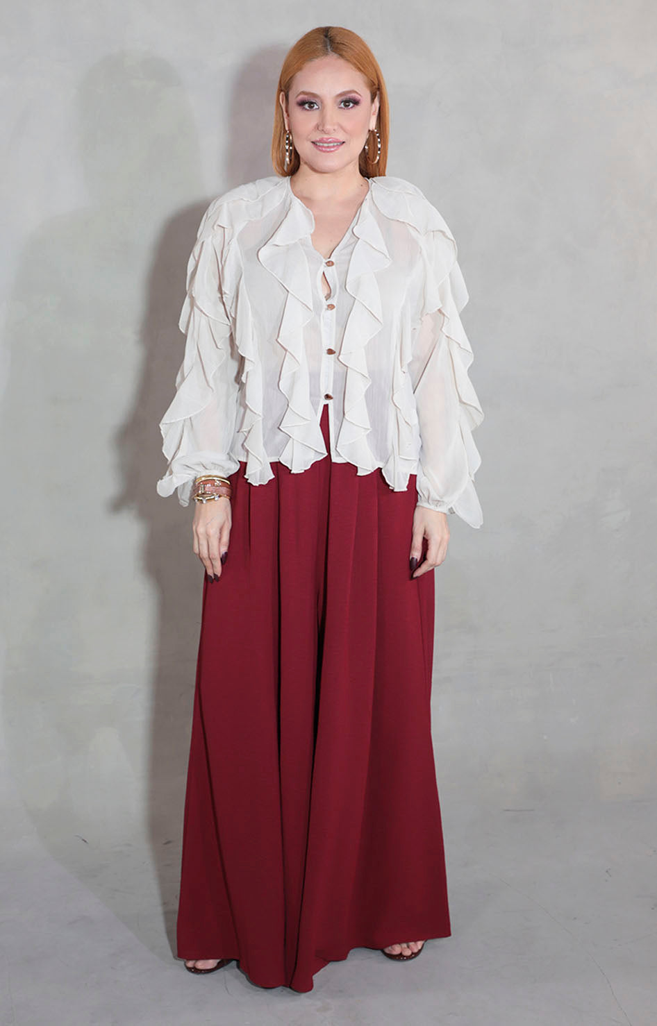 Blusa beige con olanes - BLUSA Boutiquemirel 