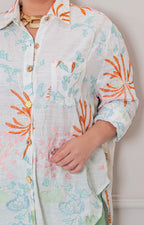 Blusa camisera con bordado tropical - BLUSAS CURVY Boutiquemirel 