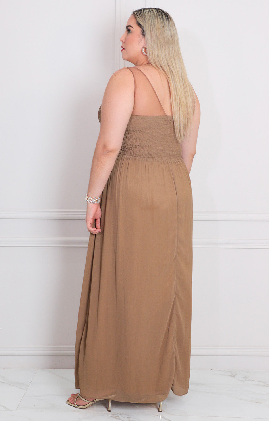 Vestido largo de tirantes - VESTIDO LARGO CURVY Boutiquemirel 