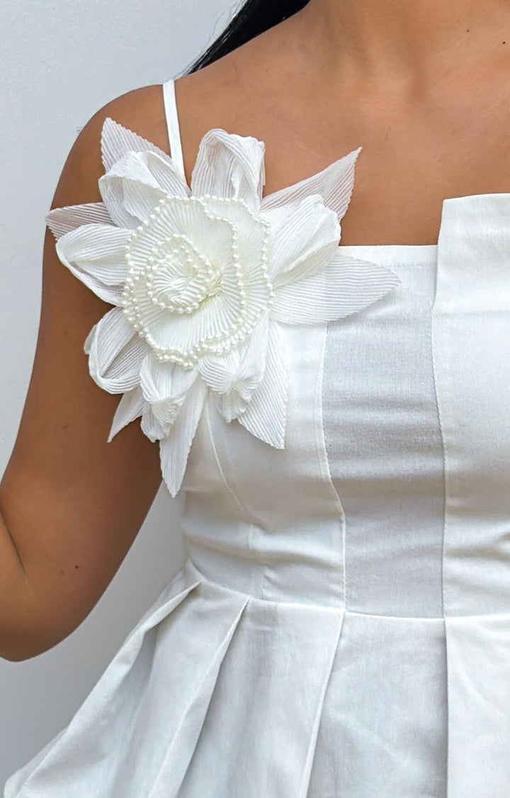 Blusa blanca peplum y detalle 3D - BLUSAS REGULAR Boutiquemirel 