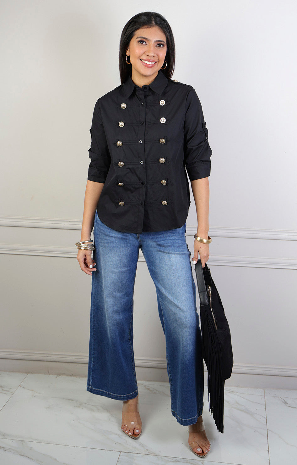 Blusa estilo militar con botones dorados