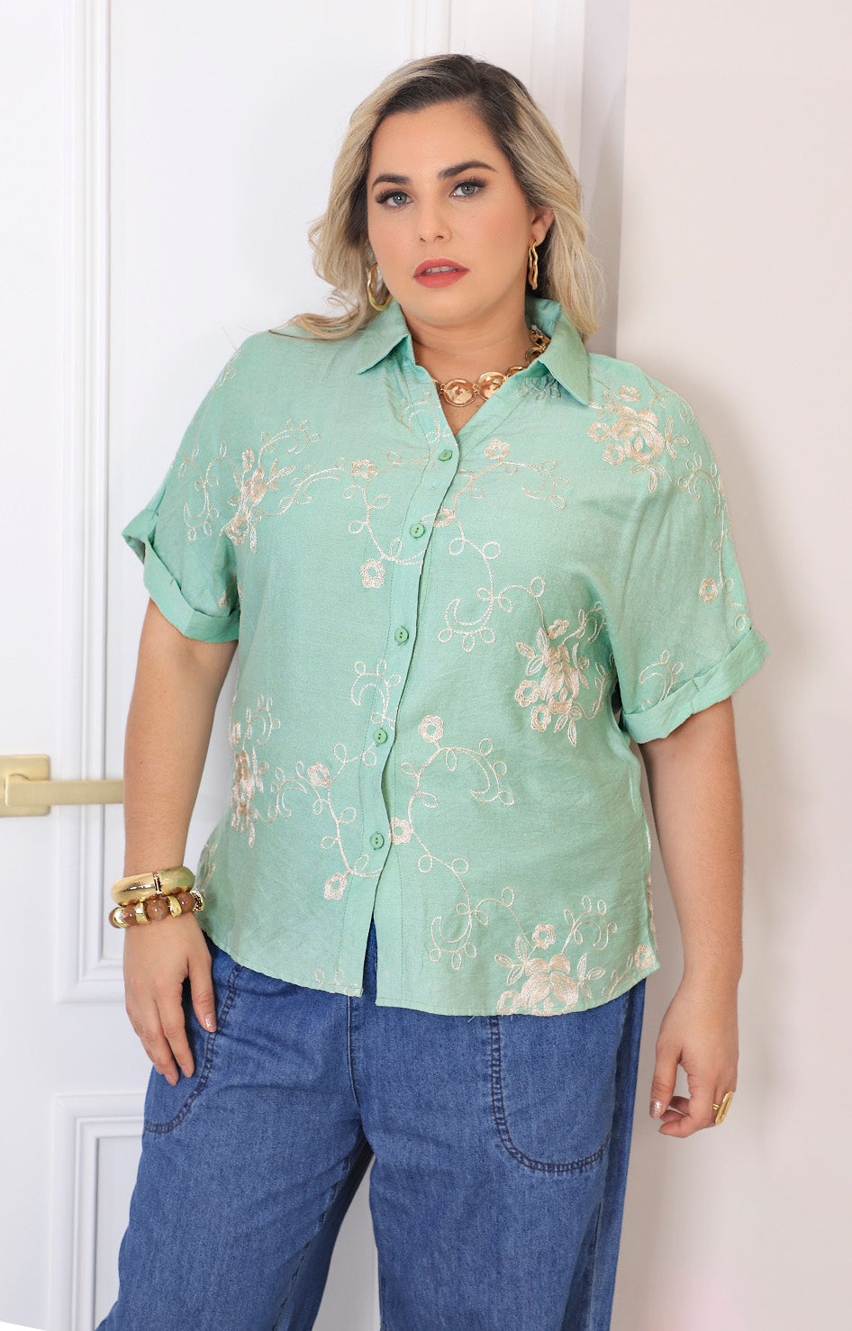 Blusa con bordado