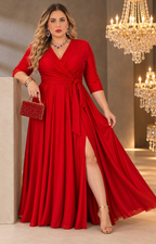 Vestido largo cruzado con cinturón de la marca Boutiquemirel, diseñado para curvas, en color elegante y estilo sofisticado.