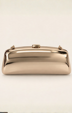 Bolsa clutch metálica dorada con cadena
