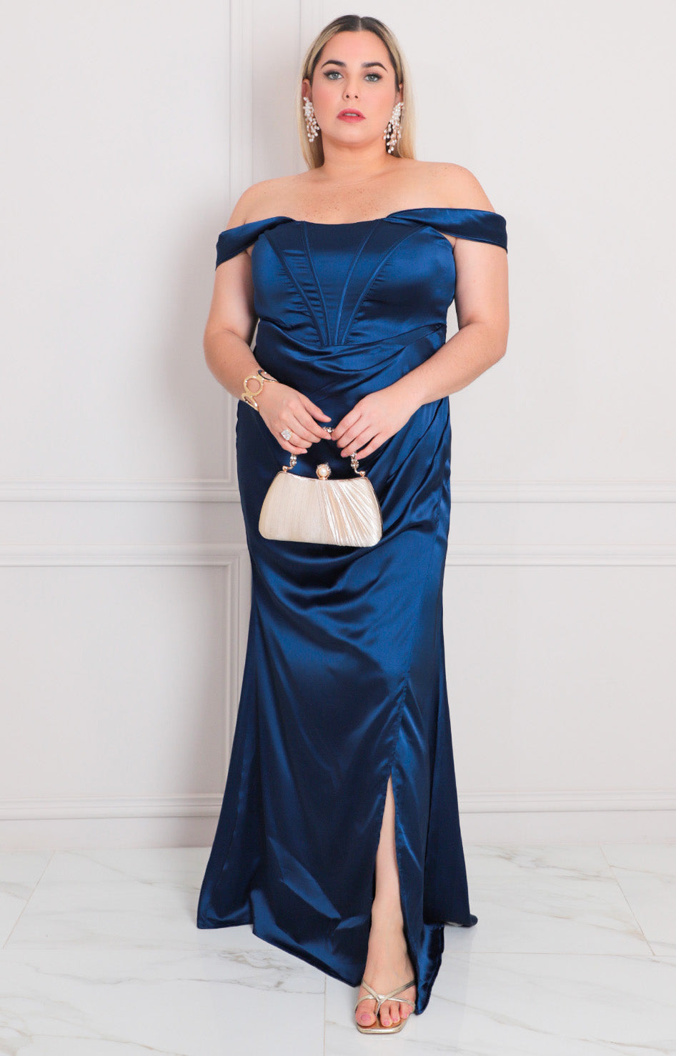 Vestido de tirantes con fruncido - VESTIDO LARGO CURVY Boutiquemirel 