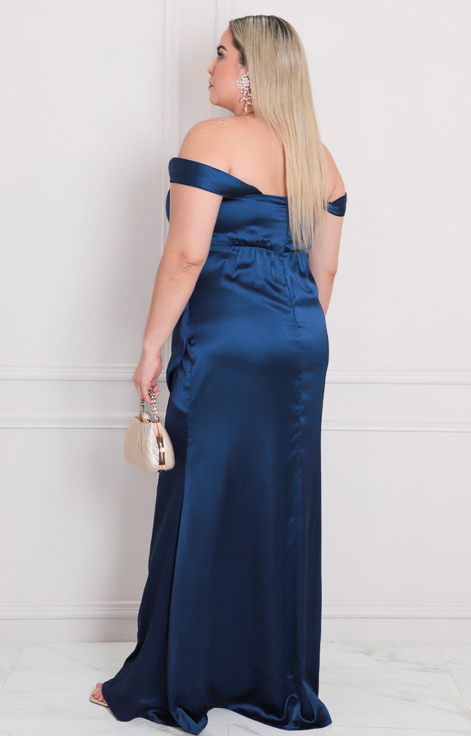 Vestido de tirantes con fruncido - VESTIDO LARGO CURVY Boutiquemirel 