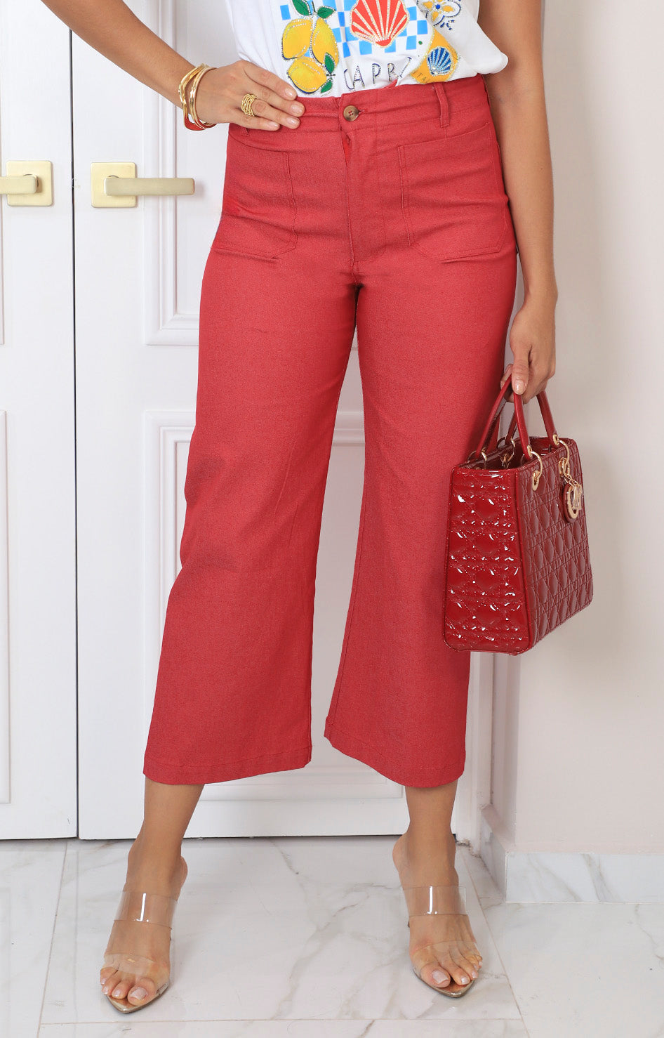 Pantalón con bolsillos delanteros