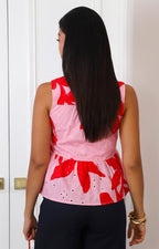 Blusa rosa estampada con botones