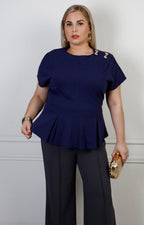 Blusa azul marino con botones dorados