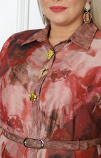 Vestido largo estampado abstracto con cinturón