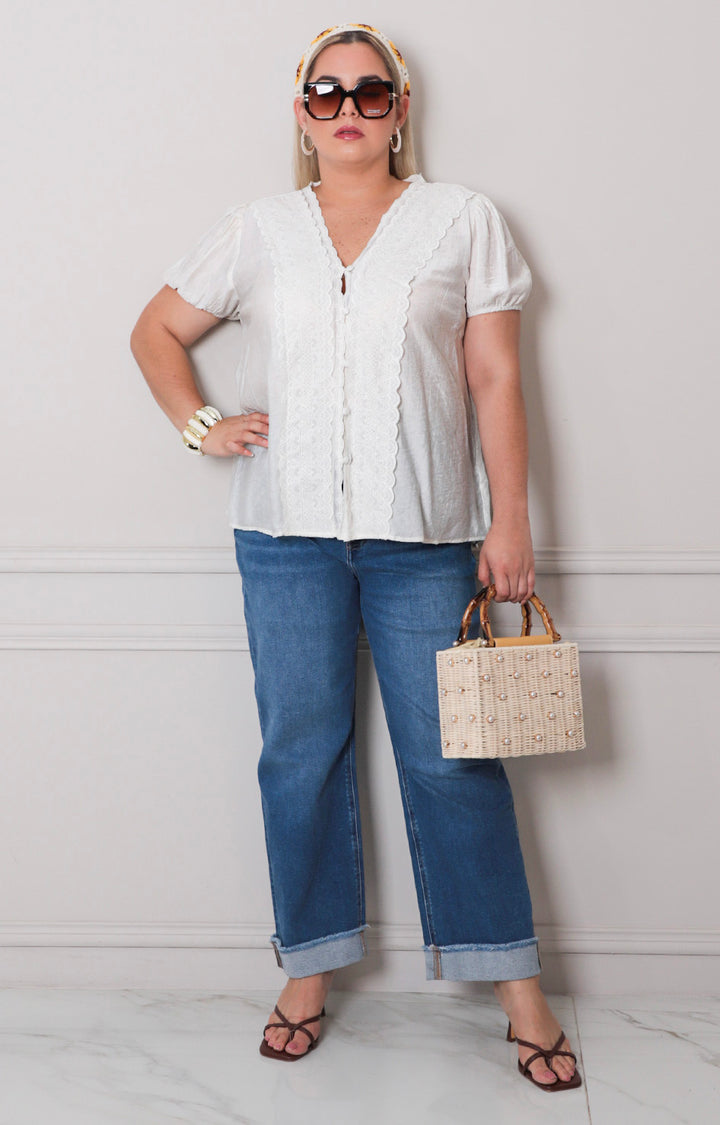 Blusa blanca con bordado - BLUSAS CURVY Boutiquemirel 