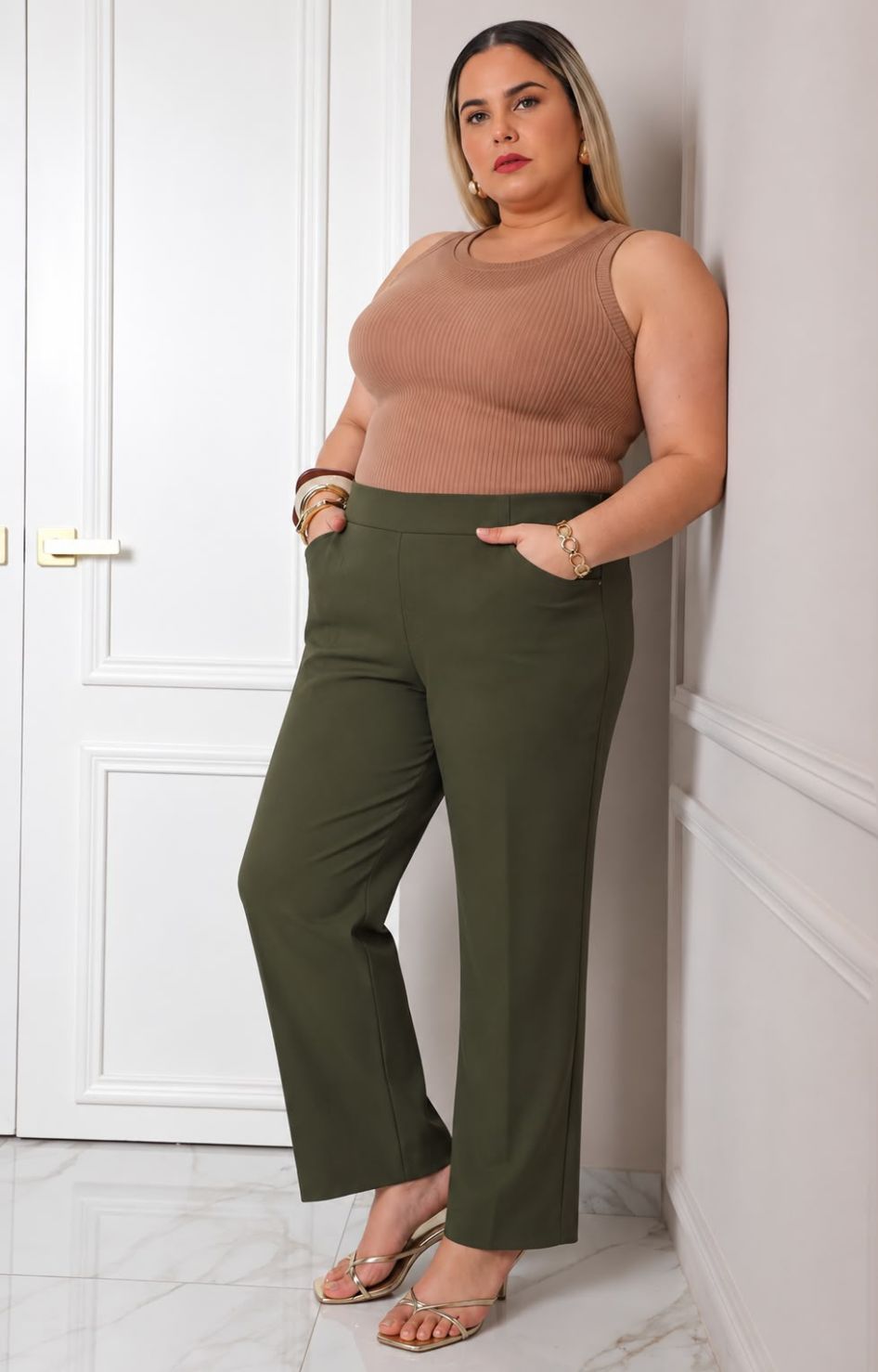 Pantalón curvy verde de corte recto de la marca Boutiquemirel, visible en la imagen, con diseño moderno y elegante.