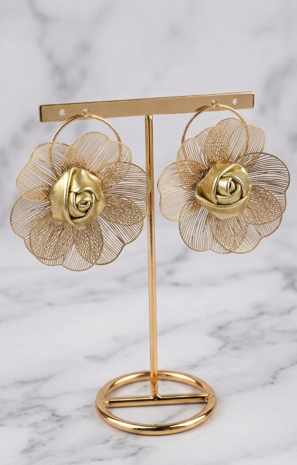 Aretes de flor en dorado - ARETES Boutiquemirel 