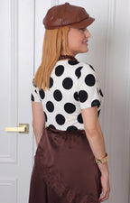 Blusa con escote cuadrado