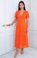 Vestido naranja de guipur
