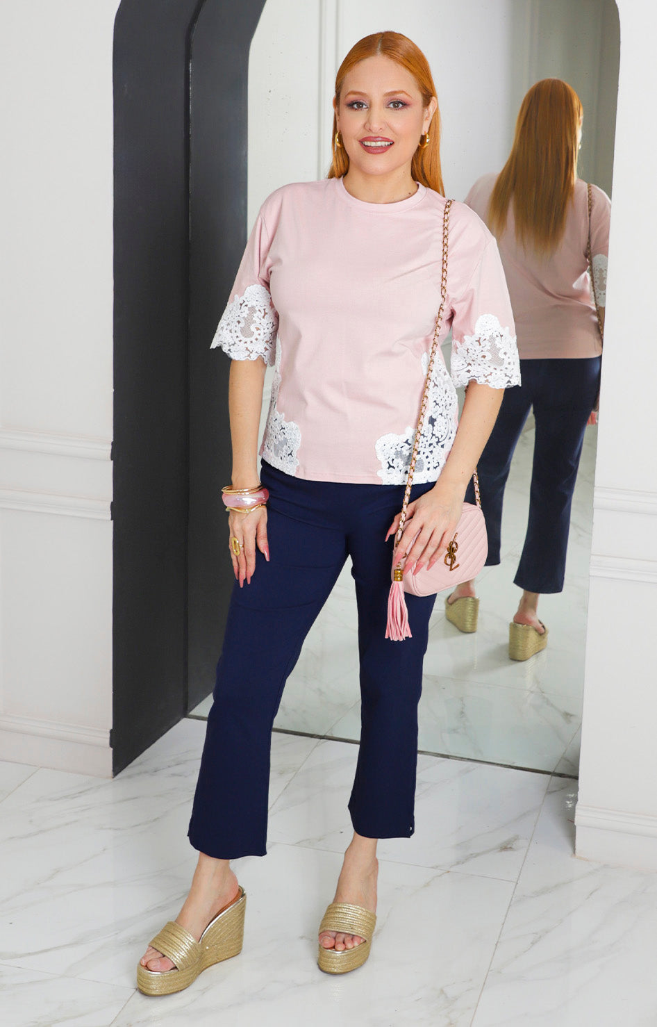 Blusa con detalle de encaje