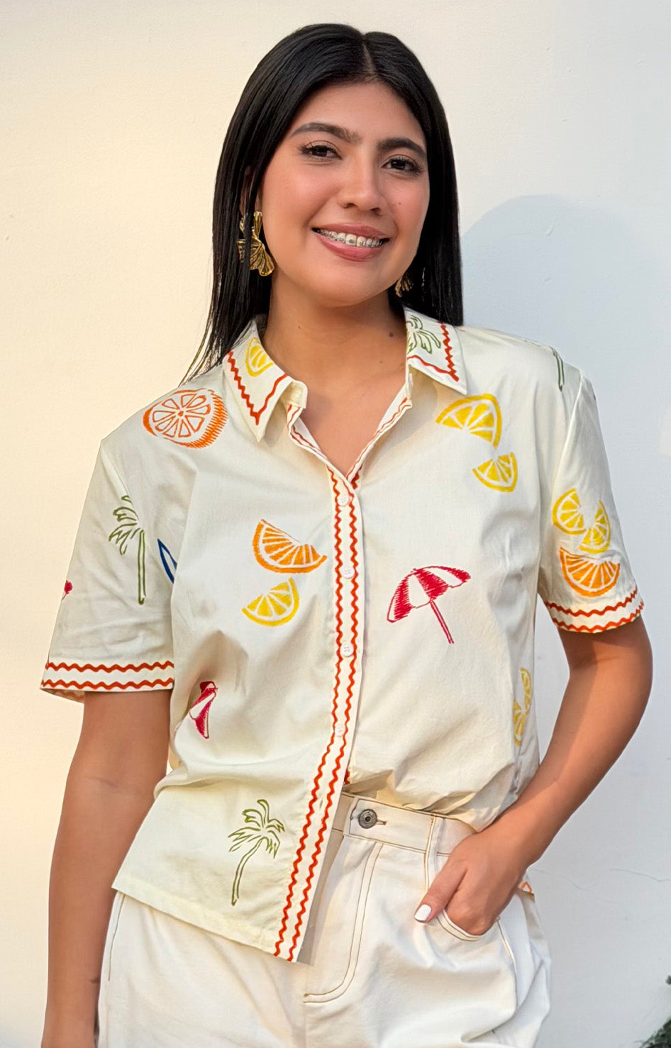 Blusa beige con estampado - BLUSAS REGULAR Boutiquemirel 