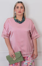 Blusa lisa con bordado - BLUSAS CURVY Boutiquemirel 