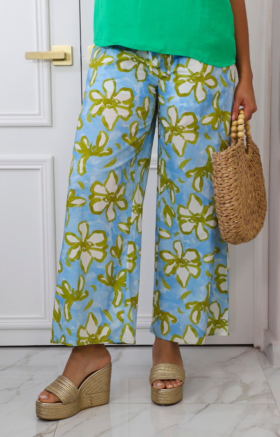 Pantalón azul estampado
