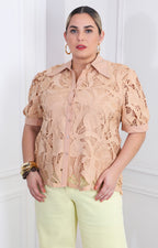 Blusa de guipur con botones