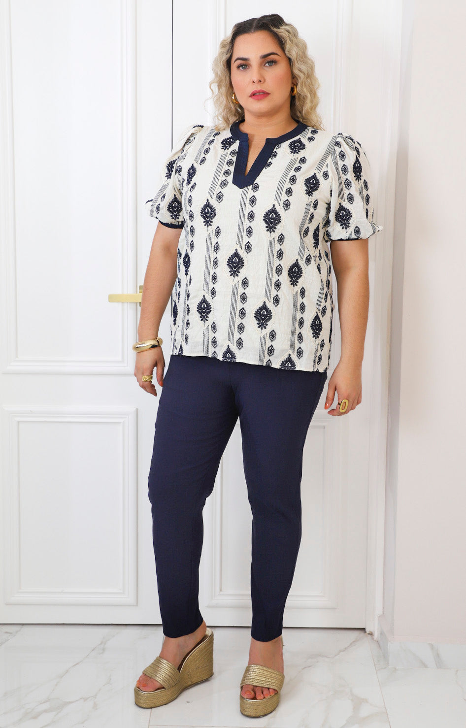 Blusa estampada con bordado