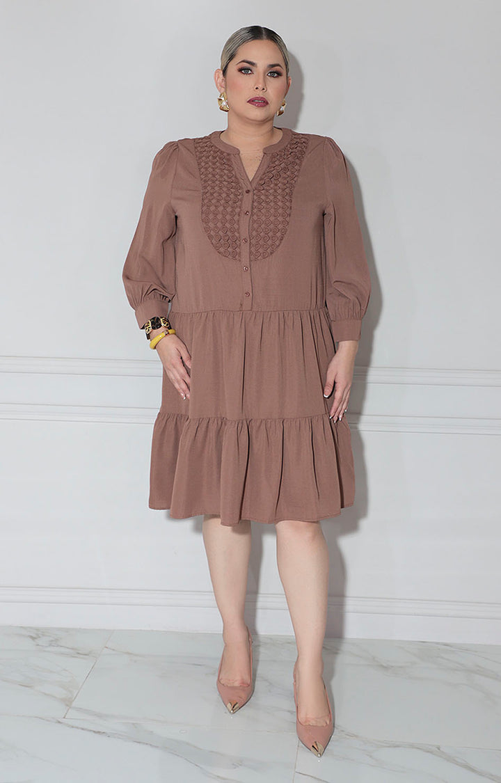 Vestido café bordado