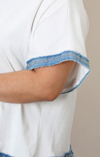 Blusa blanca con estampado de cítricos y olán