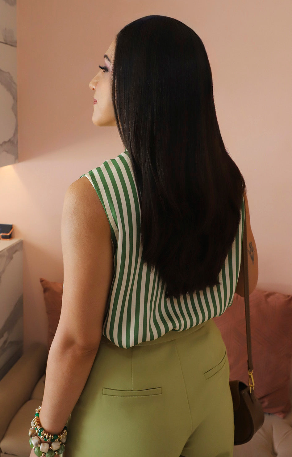 Blusa sin manga a rayas con moño