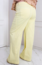 Pantalón amarillo corte recto