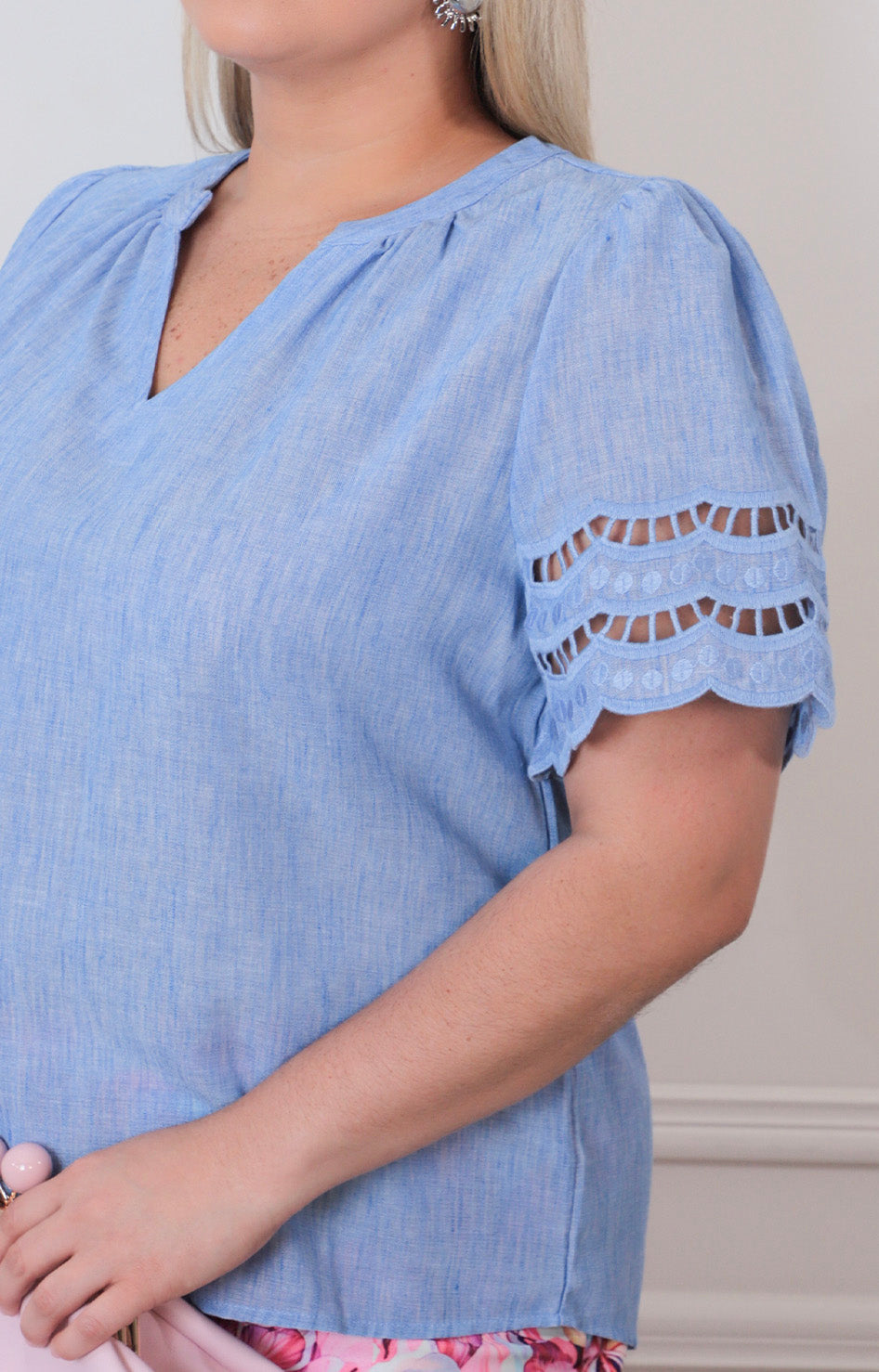 Blusa lisa con detalle - BLUSAS CURVY Boutiquemirel 