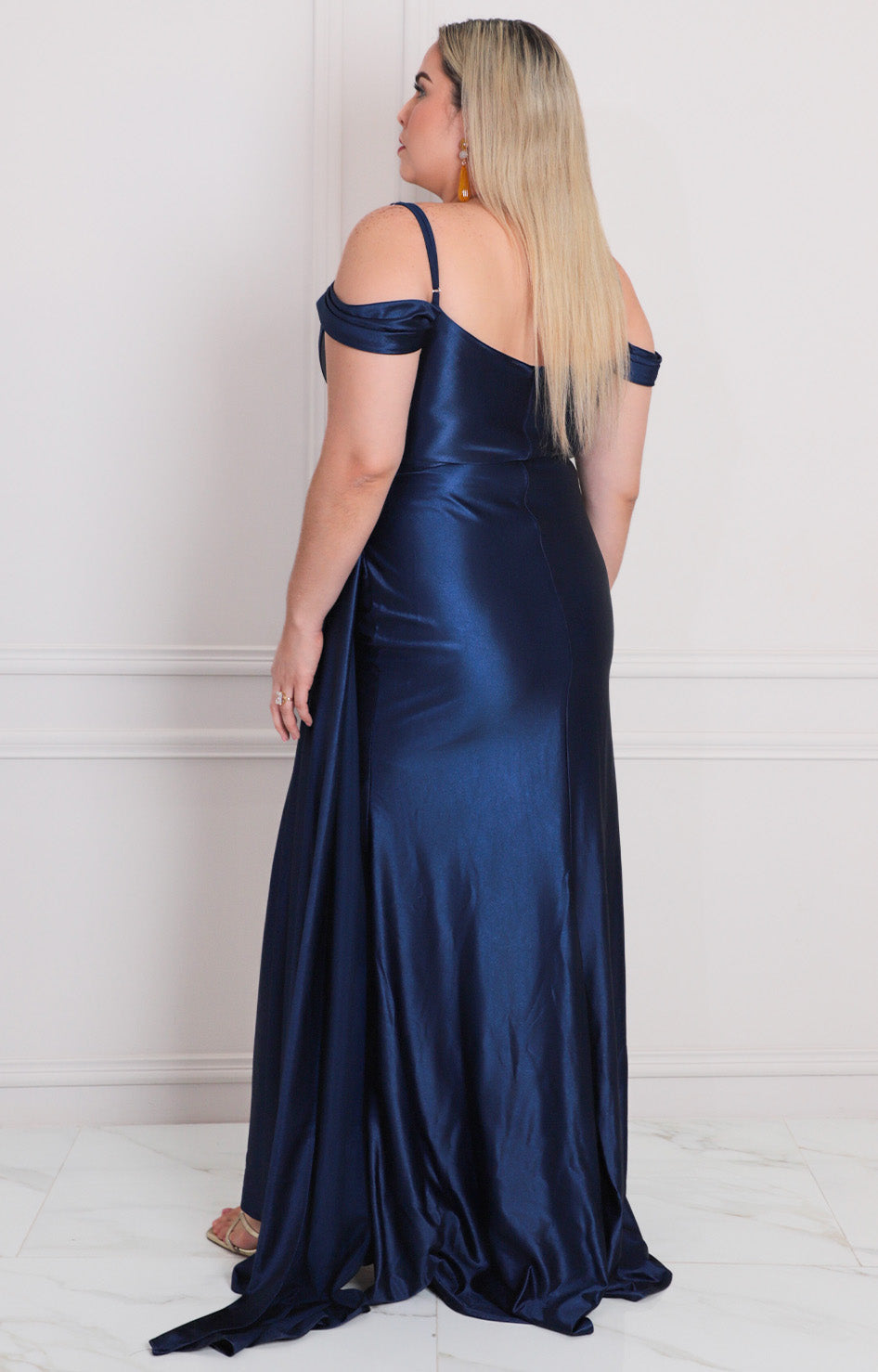Vestido largo de tirantes - VESTIDO LARGO CURVY Boutiquemirel 