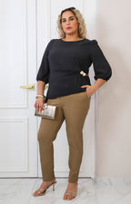 Blusa con broche lateral