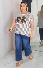 Playera estampada con rayas beige
