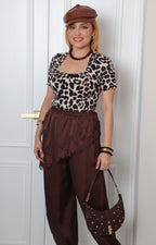 Blusa con escote cuadrado