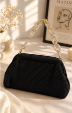 Bolsa clutch con asa de cadena