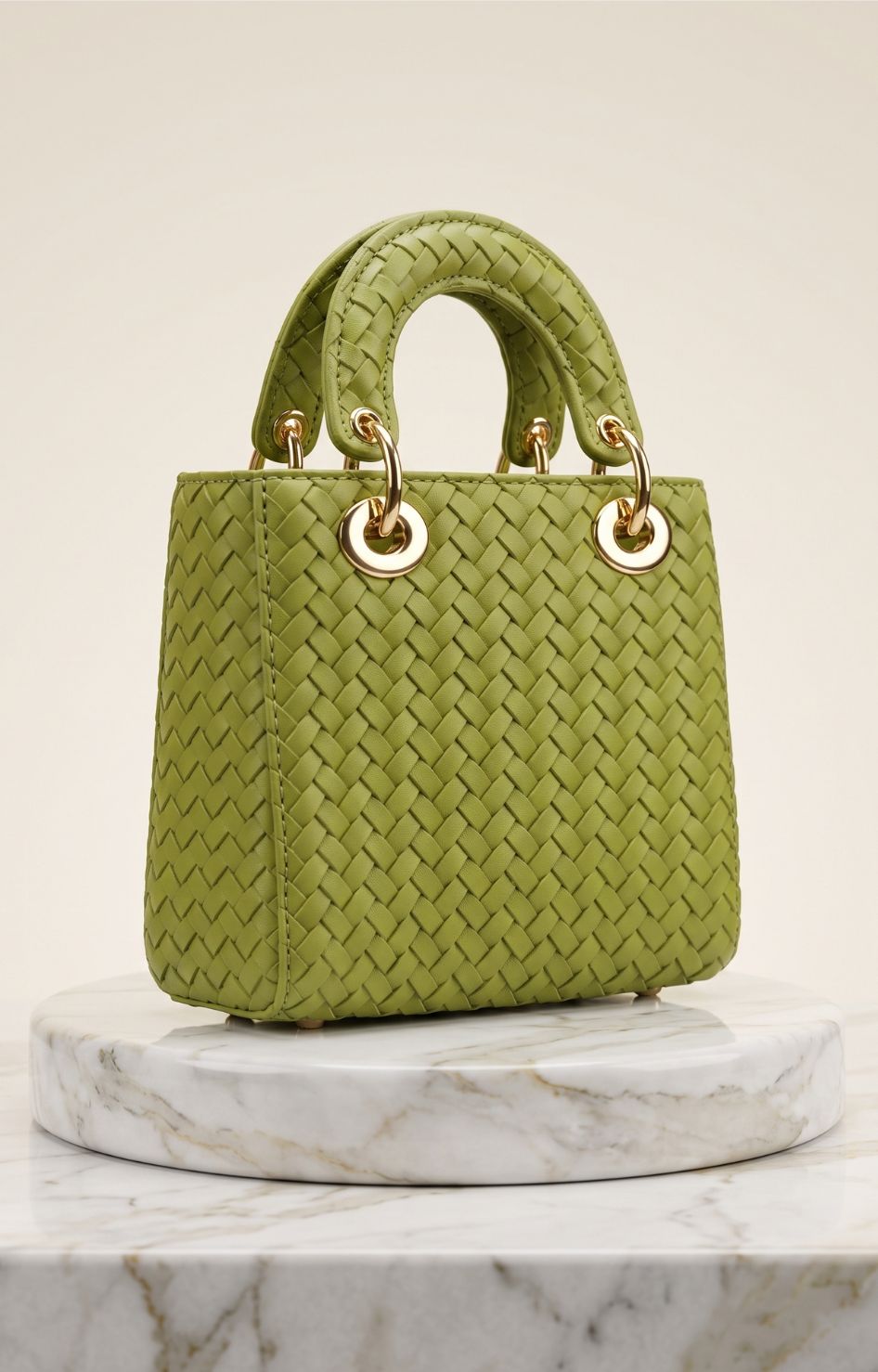 Bolsa pequeña con textura tejida