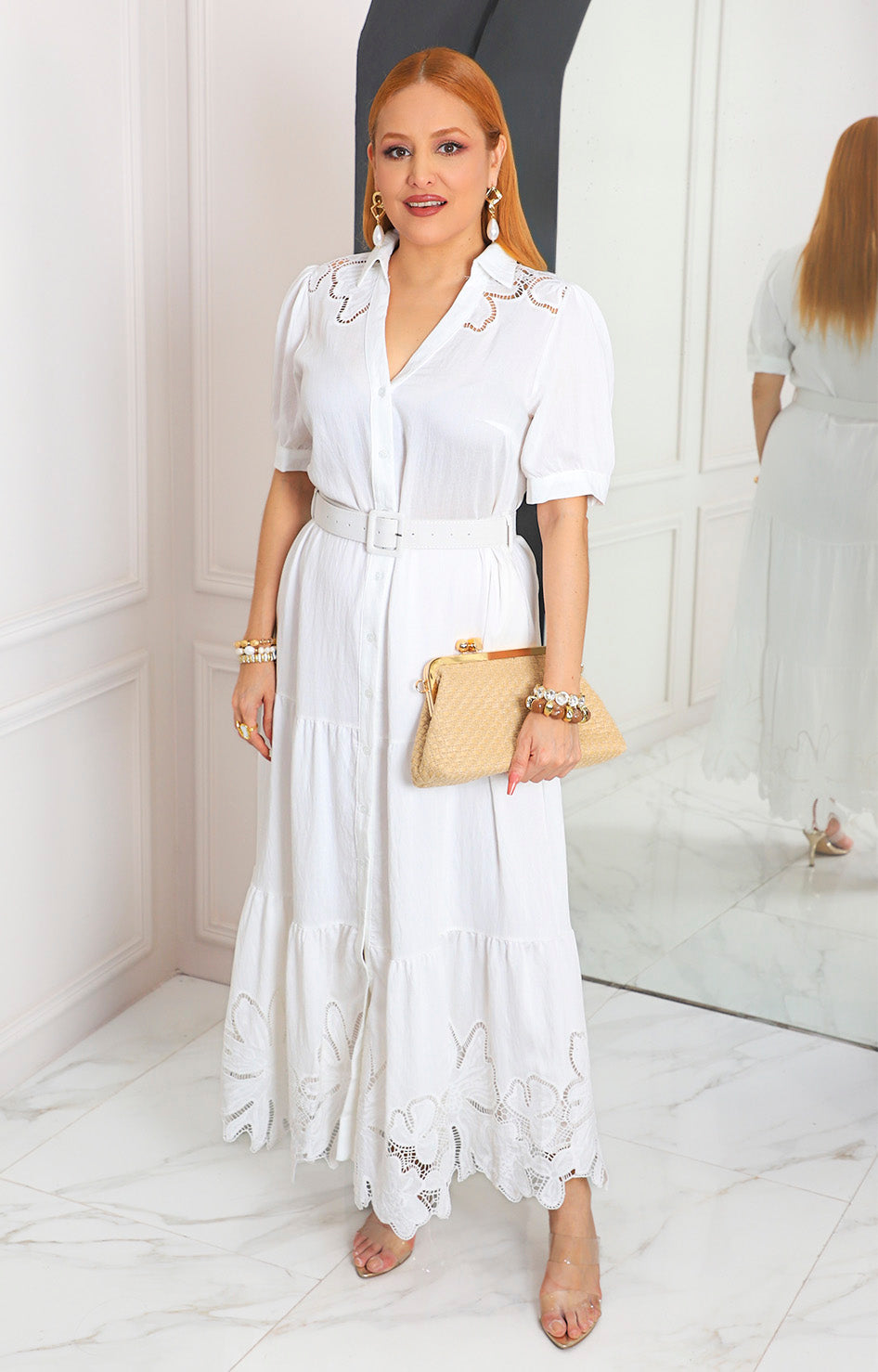 Vestido con guipur