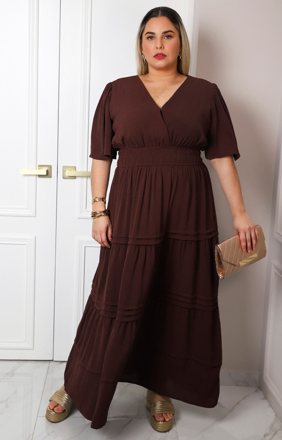 Vestido largo con cintura fruncida