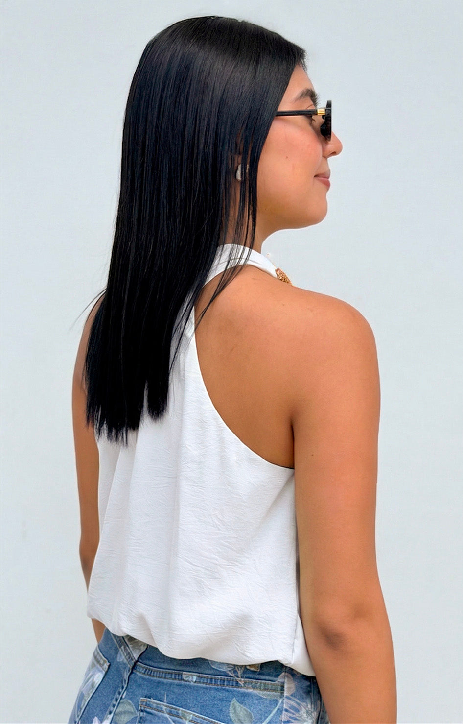 Blusa con broche dorado - BLUSAS REGULAR Boutiquemirel 
