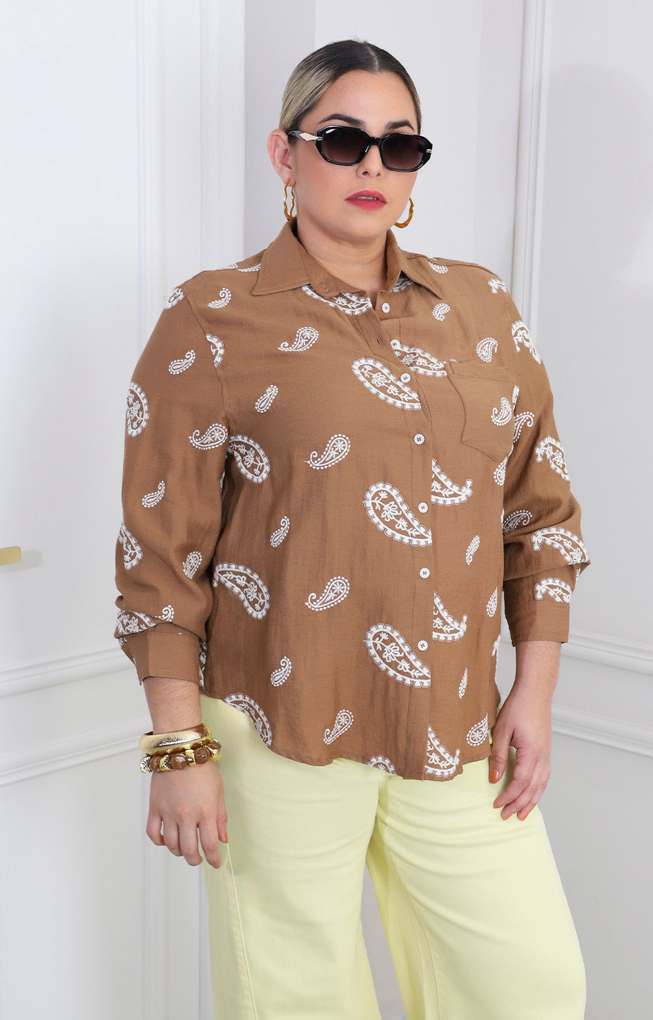 Blusa camisera con estampado paisley