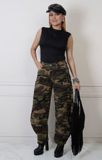 Pantalón de camuflaje de pierna ancha Boutiquemirel, corte regular y diseño militar