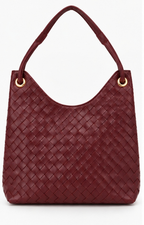 Bolsa de hombro acolchada con cadena